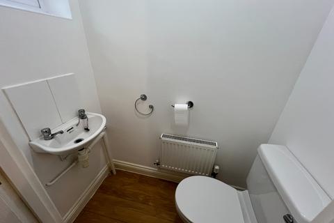 undefined, Claricoates Drive, Coddington, NG24