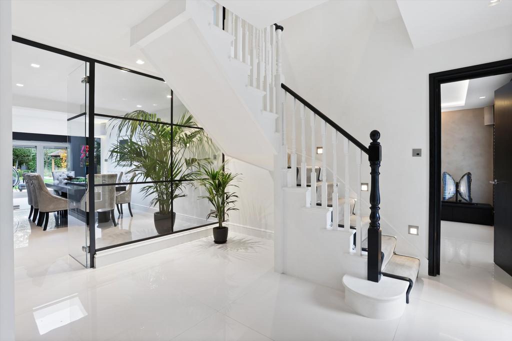 Church Road, East Molesey, Surrey, KT8 5 bed detached house £2,800,000