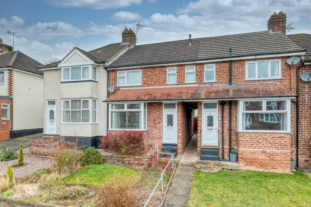 Nuthurst Road, West Heath... 3 bed terraced house £180,000