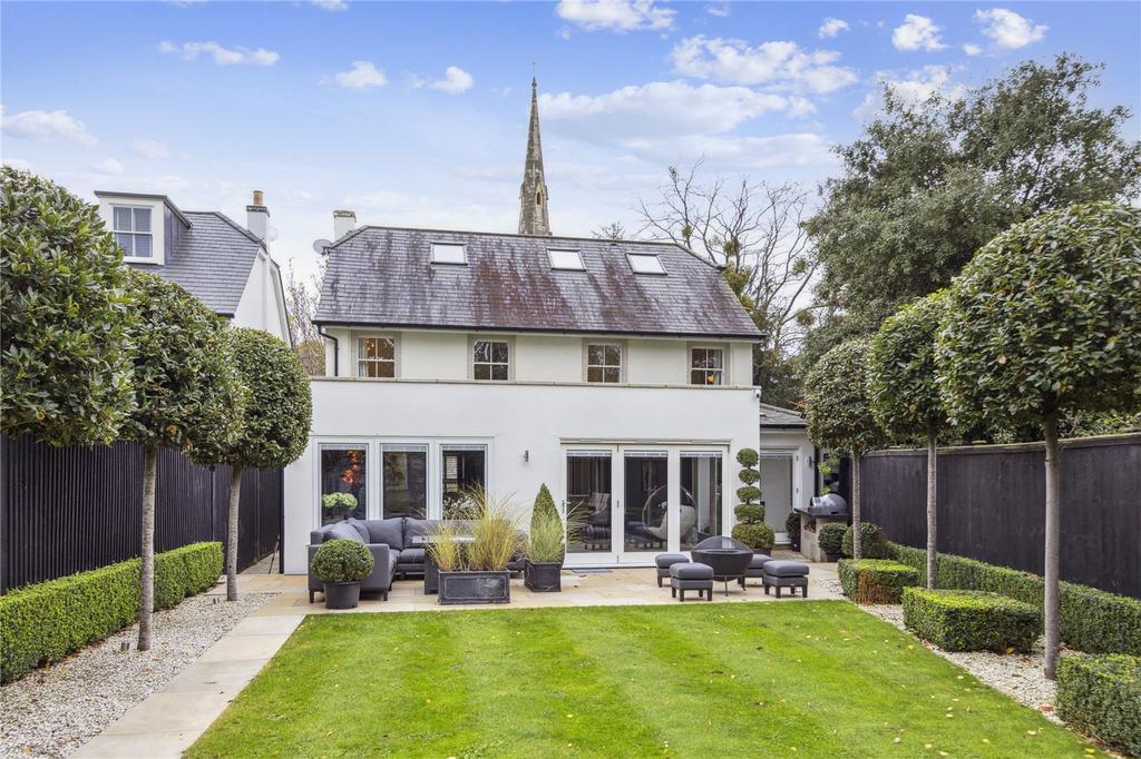 Church Road, East Molesey, KT8 5 bed detached house £2,800,000