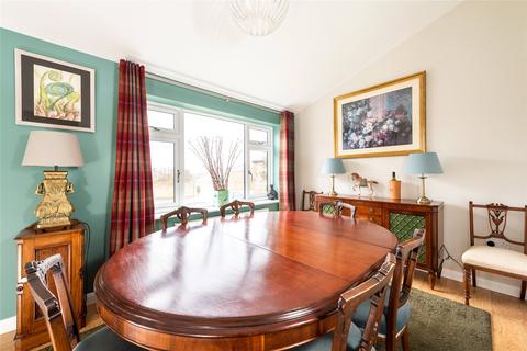 69 Dinglederry, Olney, MK46 5ES