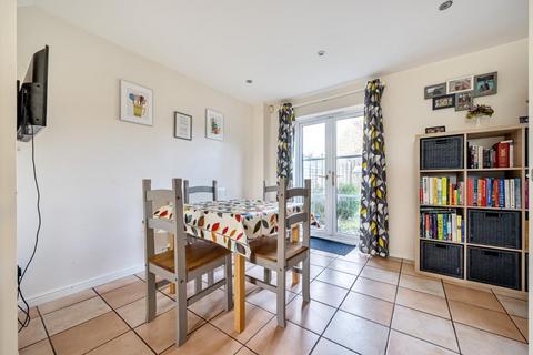 20 Cedar Drive, Witney, OX28 1EJ