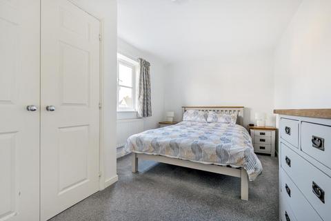 20 Cedar Drive, Witney, OX28 1EJ