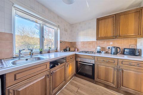 2 bedroom flat for sale, Glenwood Avenue, Baildon, Shipley, West Yorkshire, BD17