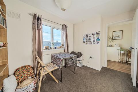 2 bedroom flat for sale, Glenwood Avenue, Baildon, Shipley, West Yorkshire, BD17