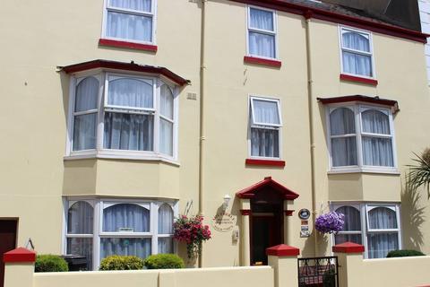 2 bedroom flat to rent, Northumberland Place, Teignmouth