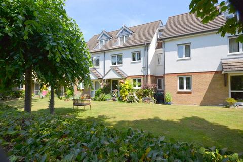 1 bedroom retirement property for sale, Lords Bridge Court, Mervyn Road, Shepperton, TW17