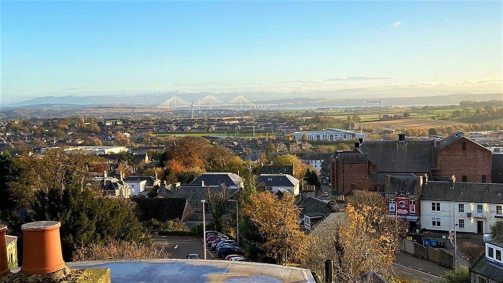 15D East Port, Dunfermline 2 bed flat £825 pcm (£190 pw)