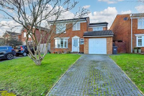 4 bedroom detached house for sale - Rolfe Drive, Burgess Hill, RH15