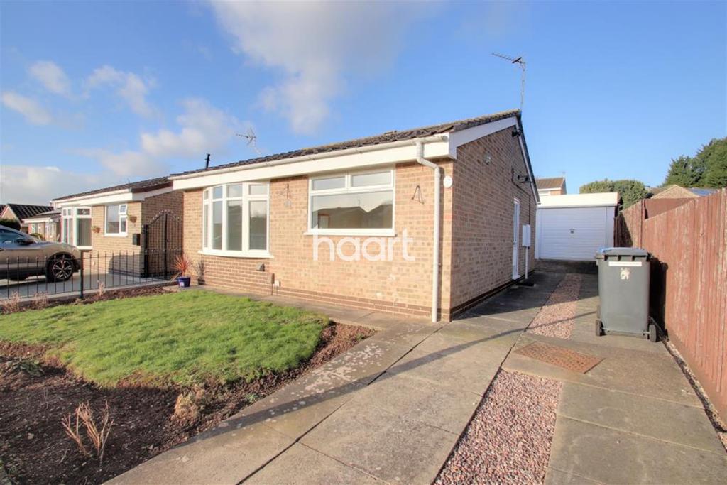 Garfield Close 2 bed bungalow £850 pcm (£196 pw)