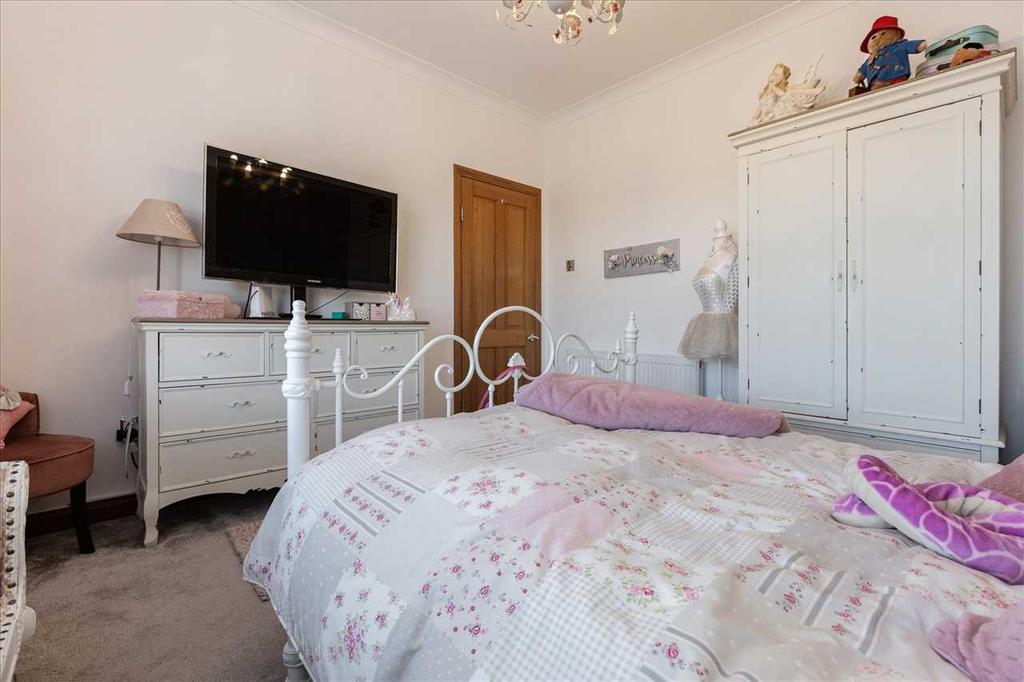 Bedroom Two (2)