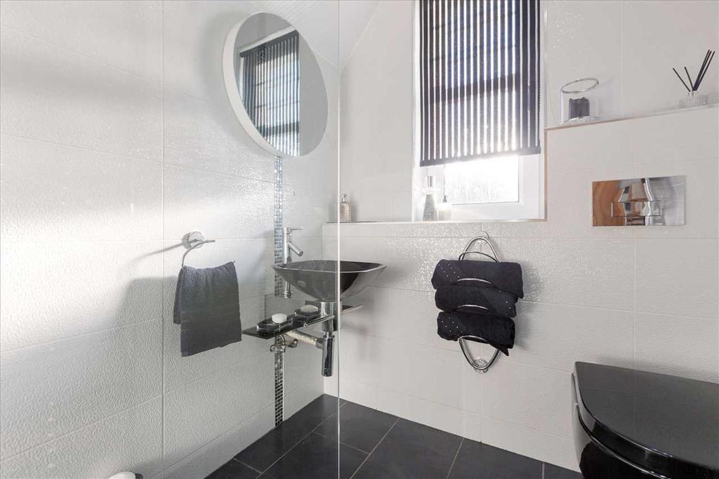 Shower Room (1)