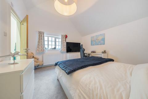 6 bedroom detached house for sale - Dene Lane, Lower Bourne, Farnham, GU10