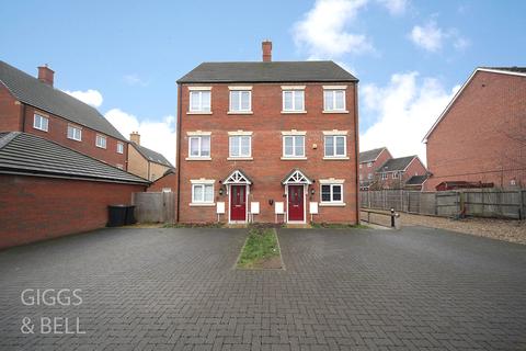 3 bedroom townhouse for sale - James Place, Flitwick, Bedford, Bedfordshire, MK45