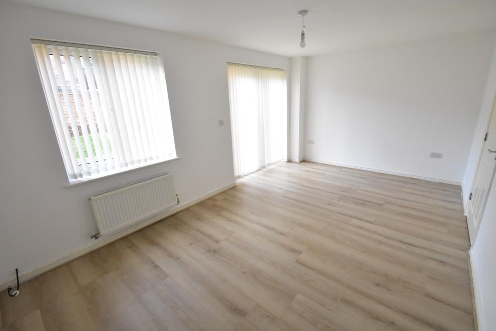 Guardian Way, Luton 4 bed semidetached house £1,700 pcm (£392 pw)