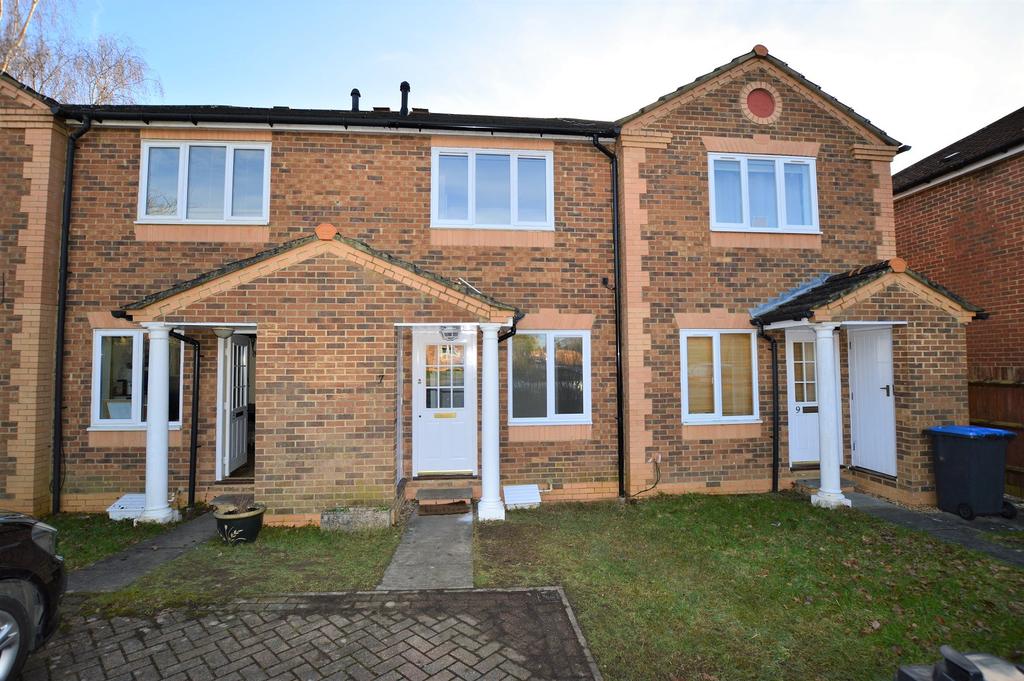 Barley Drive, Burgess Hill RH15 2 bed terraced house £1,200 pcm (£277 pw)