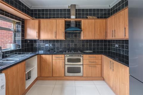 3 bedroom house to rent - Forest Drive East, Wanstead, London, E11