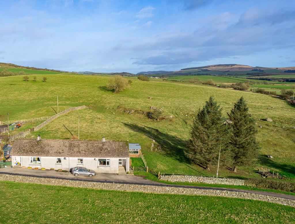 Dalbeattie, Dumfries And Galloway, DG5 2 bed cottage £275,000