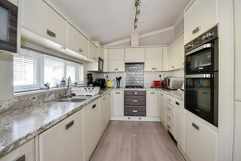 2 bedroom park home for sale, Wimborne, Dorset, BH21