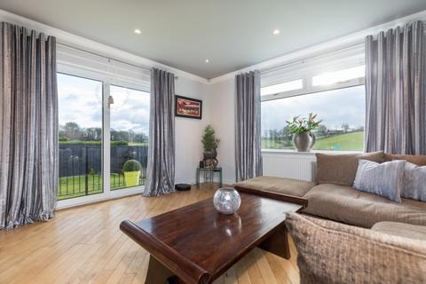 85 Hillend Road, Clarkston, Glasgow, G76 7XT