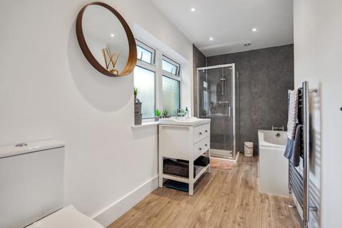 69 Newcroft Drive, Glasgow, G44 5RT