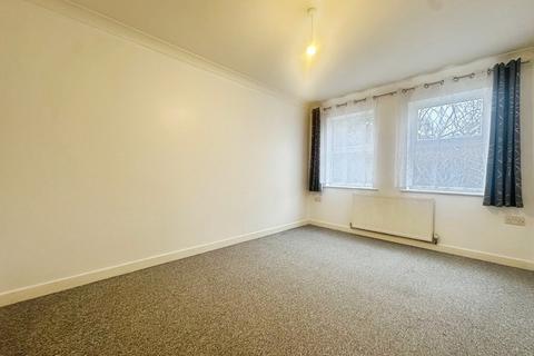 2 bedroom apartment to rent, Richmond Park Road, Bournemouth