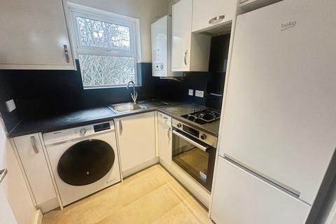 2 bedroom apartment to rent, Richmond Park Road, Bournemouth