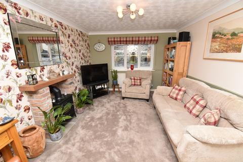 4 bedroom detached house for sale - Harebell Close, Northallerton