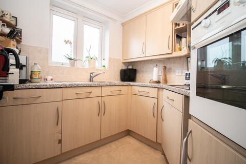 2 bedroom apartment for sale - Station Road, Radyr, Cardiff