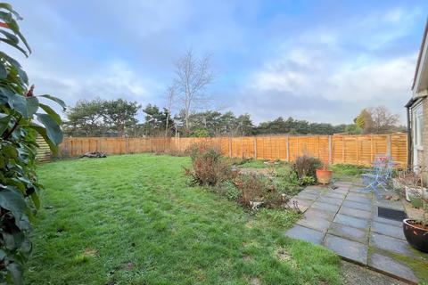 2 bedroom detached bungalow for sale - Second Avenue, Trimley St. Mary, Felixstowe IP11 0UA