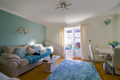 5 Beech Court, Long Stratton, Norwich, NR15 2WY