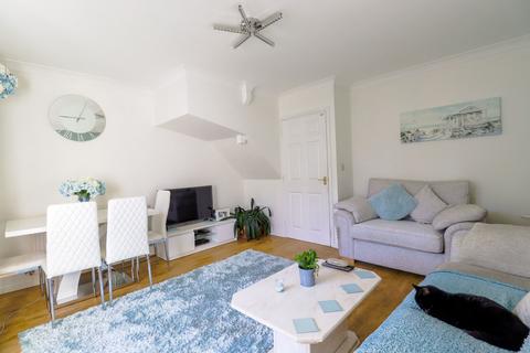 5 Beech Court, Long Stratton, Norwich, NR15 2WY