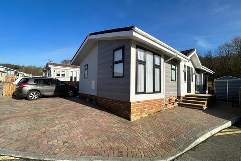 2 bedroom mobile home for sale - The Oaks , Woodbine Close