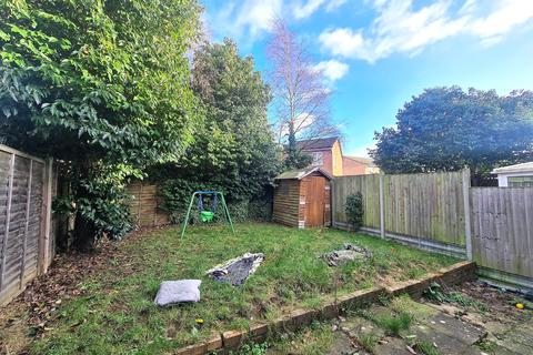 3 Tanfield Green, Luton, LU2 9UE