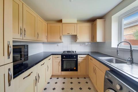 4 bedroom terraced house to rent - Manning Gardens, Croydon, CR0