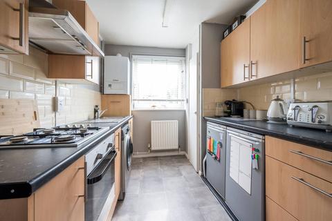 3 bedroom flat to rent - Camilla Road, Bermondsey, London, SE16