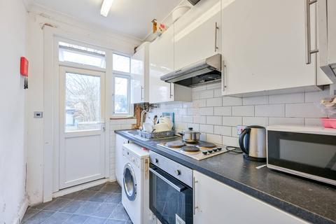 71 Headcorn Road, Thornton Heath, CR7 6JS