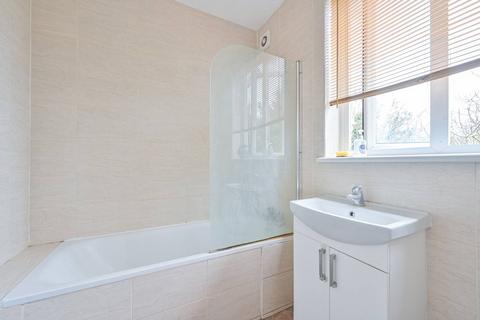 71 Headcorn Road, Thornton Heath, CR7 6JS