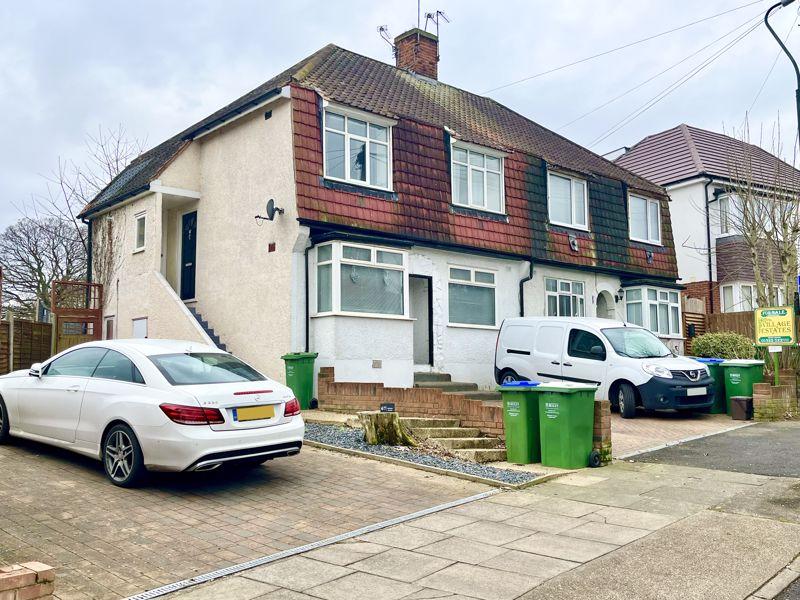 Martens Avenue, Bexleyheath 2 bed flat £294,000
