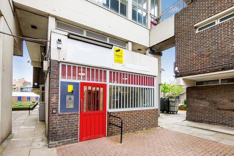 Flat 27, Doughty Court Prusom Street, London, E1W 3RT