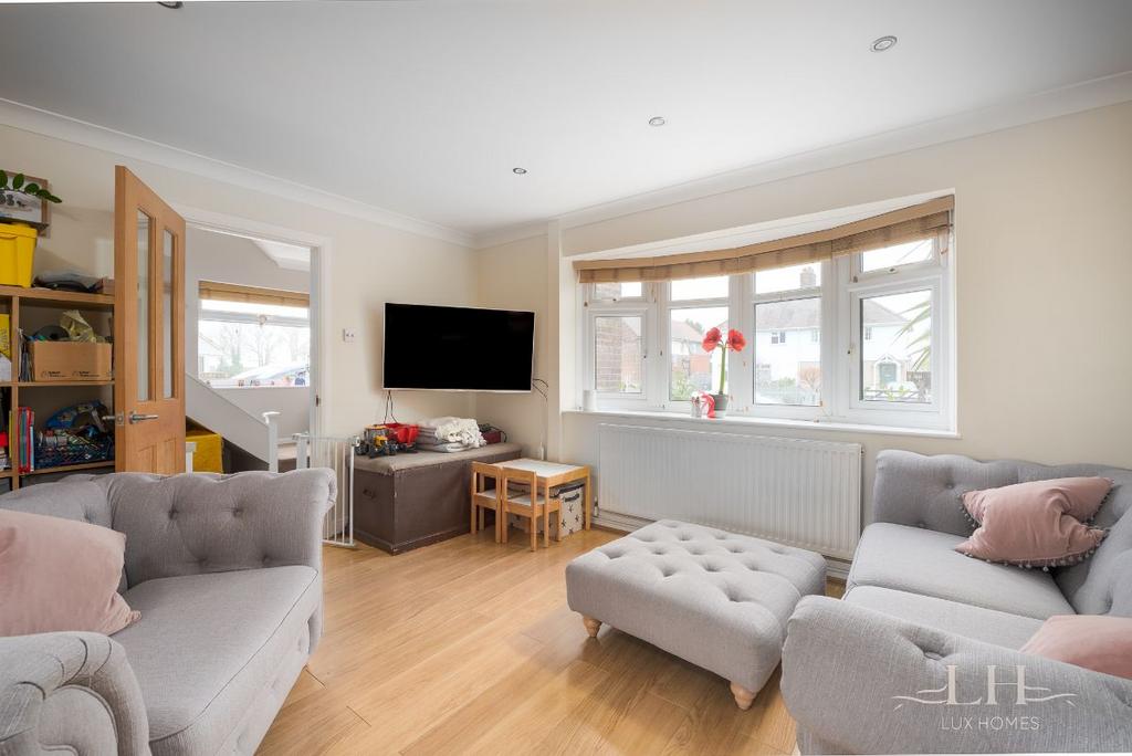 Baker Street, Orsett Village 3 bed semidetached house for sale £450,000