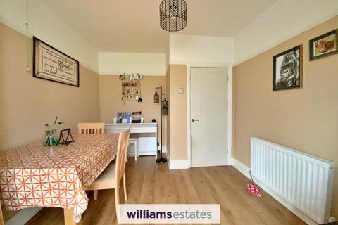 49 Handsworth Crescent, Rhyl, LL18 4HP