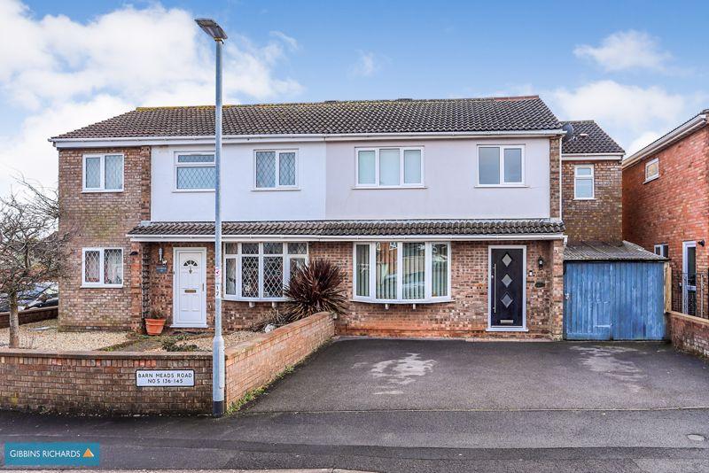 Barn Meads Road, Wellington 4 bed semidetached house £300,000
