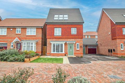 4 bedroom detached house for sale, Ambergate Road, Bilston, WV14 0SB