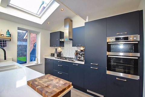 45 Ambergate Road, Bilston, WV14 0SB