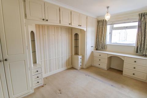 3 bedroom semi-detached house for sale - Littondale Avenue, Knaresborough, North Yorkshire
