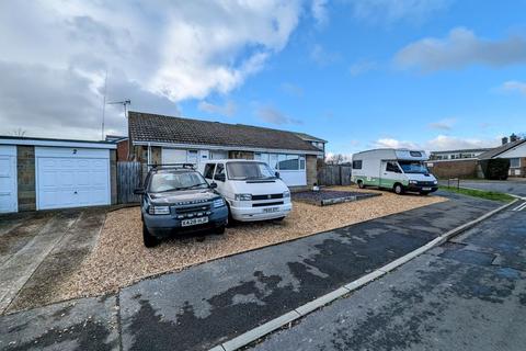 4 bedroom detached bungalow for sale - Charles Road, Cowes
