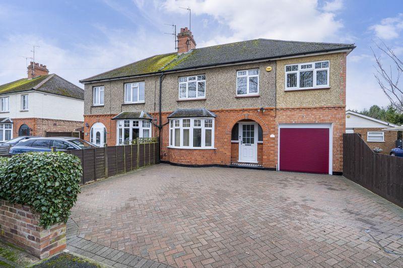 Lakes Lane, Newport Pagnell 5 bed semi-detached house - £650,000