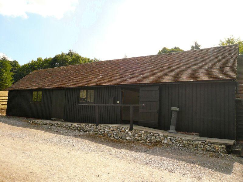Stansted, Nr Sevenoaks Office £958 pcm (£221 pw)