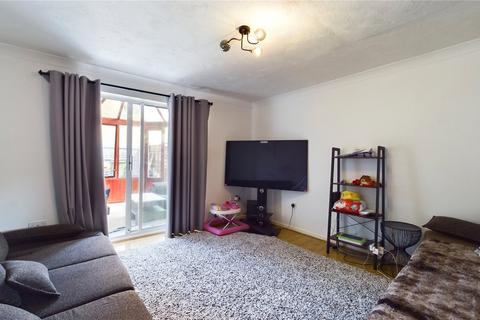 2 bedroom terraced house to rent, Pemberton Gardens, Calcot, Reading, Berkshire, RG31